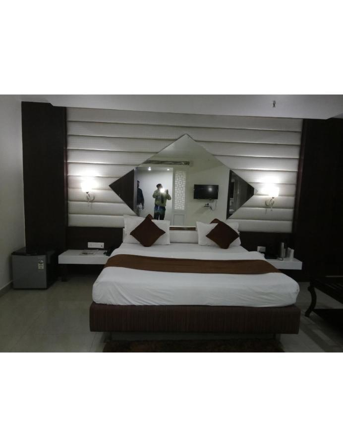 Hotel D Grand, Барелі Екстер'єр фото